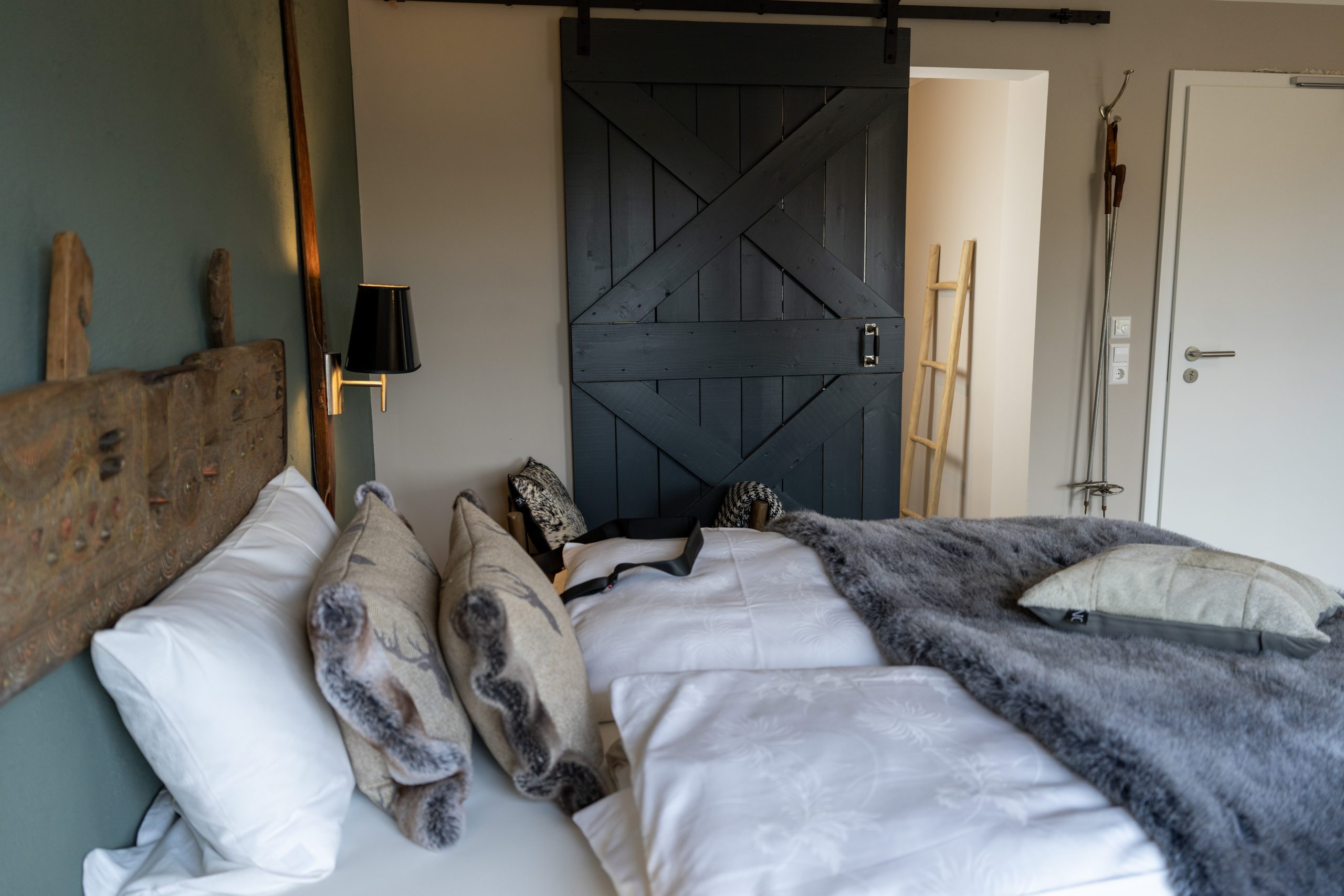 Bett in der Suite Paul
